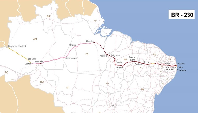 La Route transamazonienne (BR-230) a pour objectif de relier le Pérou à l’Atlantique.